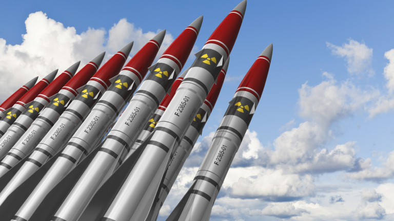 Тревожна тенденция: увеличават се разгърнатите ядрени бойни глави по света