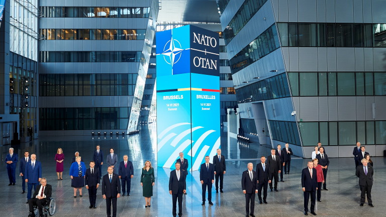 От космоса до Черно море НАТО увеличава разходи и противодейства на Русия и Китай