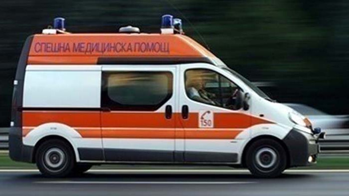 Човек почина на автобусна спирка в центъра на Варна