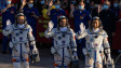 Китай изстреля космически кораб с екипаж в историческа мисия
