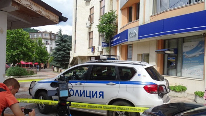 Бивш полицай, син на общински съветник е ограбил банката в Дупница