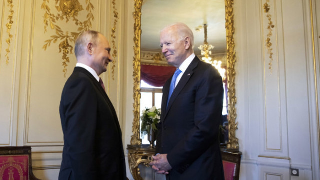 Президентът Джо Байдън подари на руския президент Владимир Путин чифт