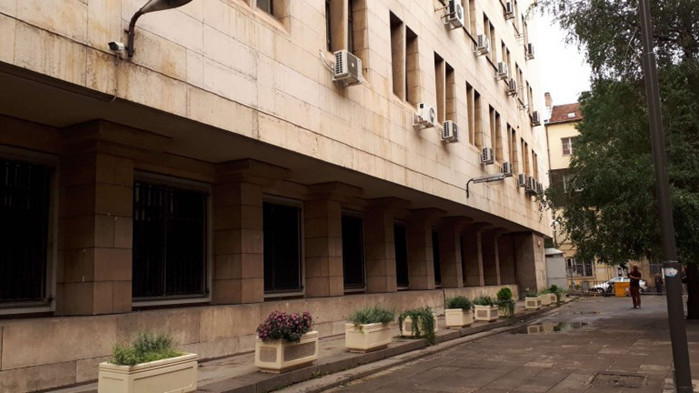 От ведомството не дават информация по кои случаи Двама бивши