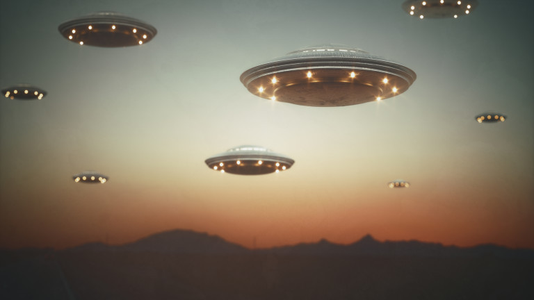 Пентагонът готви доклад за НЛО - необясними небесни феномени