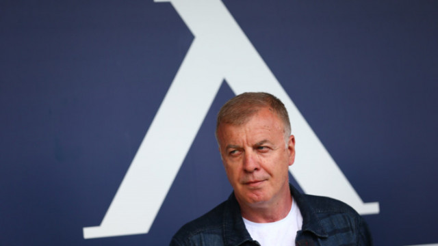 Наско, отново ти си на ход!