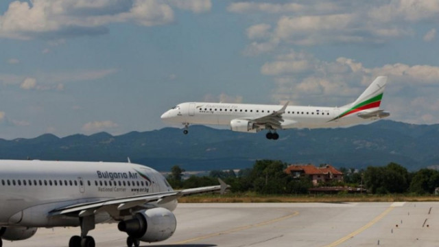 Екипажите на Държавния авиационен оператор ще подържат летателната си годност на самолети
