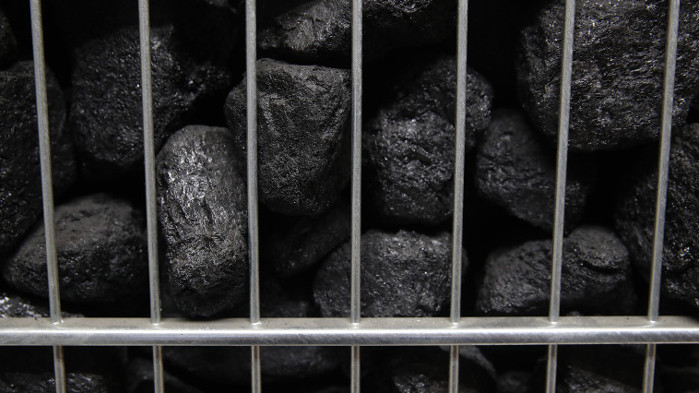 Тъй като търсенето на енергия се възстановява след дъната си