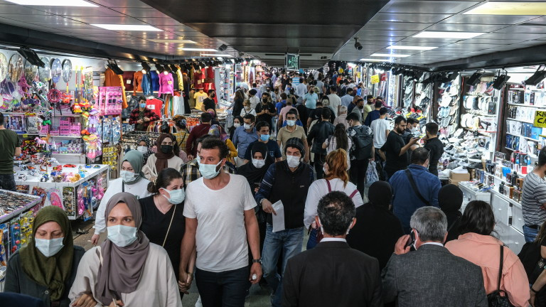 Турция премахва ограниченията за коронавируса