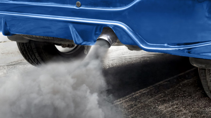 Новите автомобили, задвижвани от двигатели с вътрешно горене, може да