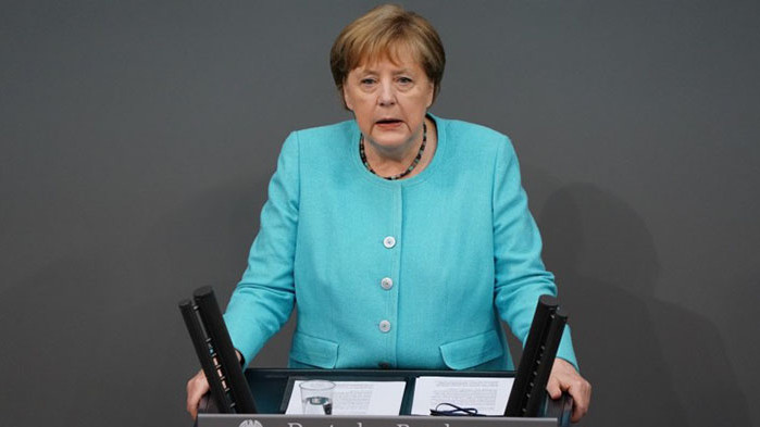 Меркел: ЕС трябва да търси пряк контакт с Путин