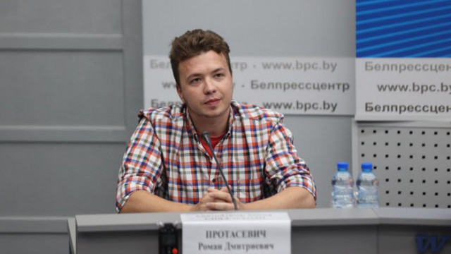 Журналистът и приятелката му бяха арестувани в Минск Белоруският журналист
