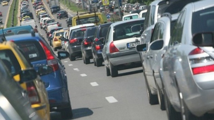 За облекчаване на трафика на АМ Тракия“ във връзка с