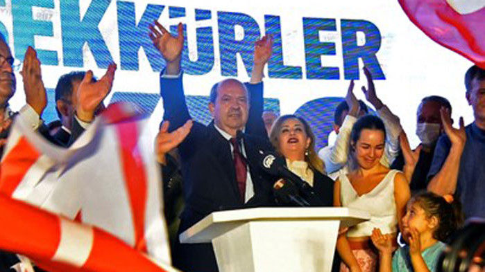 Кипърският турски лидер Ерсин Татар заяви, че ще разгледа предложенията