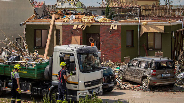 Щетите от торнадото в Чехия са за 471 млн. евро