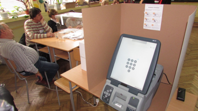 С 82 на сто от гласовете независимият Юрий Кацарски е избран
