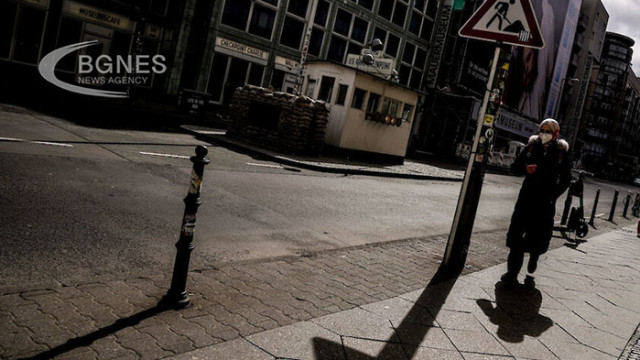 Германският канцлер Ангела Меркел днес възнамерява да обсъди с европейските