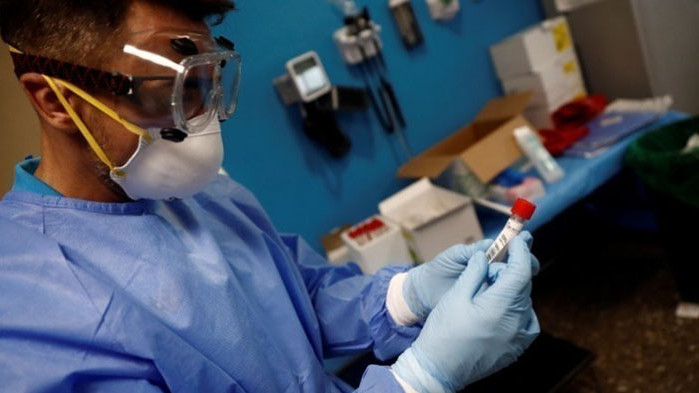 МЗ в готовност за въвеждането на допълнителни противоепидемични мерки Първи