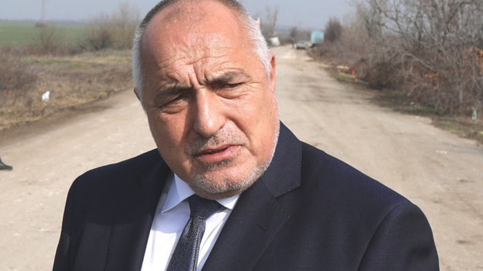 Сами сме срещу всички не защото сме по-лоши или сме