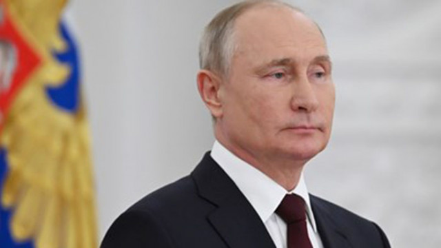 Президентът на Русия Владимир Путин започна да отговаря в пряк