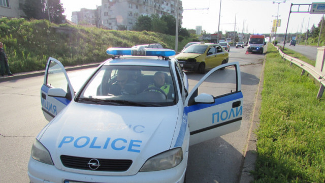 Полицейски патрул преследва такси на столичния булевард Александър Стамболийски  съобщава БНТ