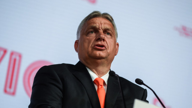 Водачката на крайната десница във Франция Марин Льо Пен унгарският премиер