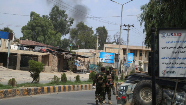 Американски служители засилиха планиранa спешна евакуация на американското посолство в афганистанската