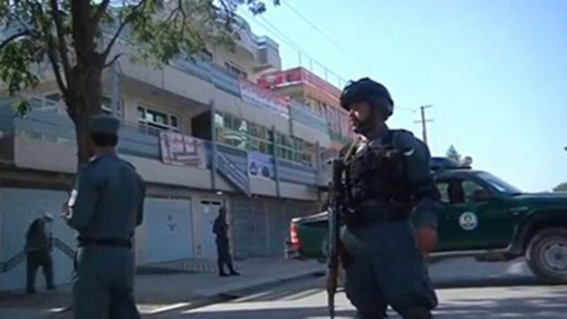 Талибаните установиха контрол над още девет окръга в две афганистански
