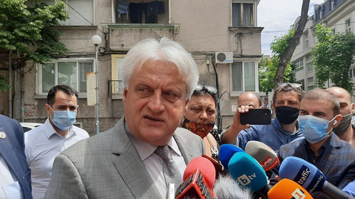 Бойко Рашков мълчи за имотите си, но обвини ГЕРБ в купуване на гласове