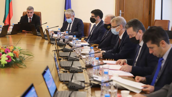 Днес е последното заседание на служебния кабинет преди изборите В