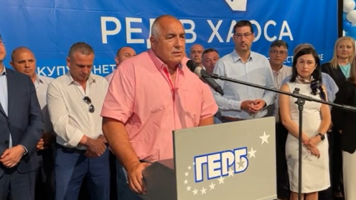 Демократична България“ и ДПС си шушукат, а днес видяхме Камен