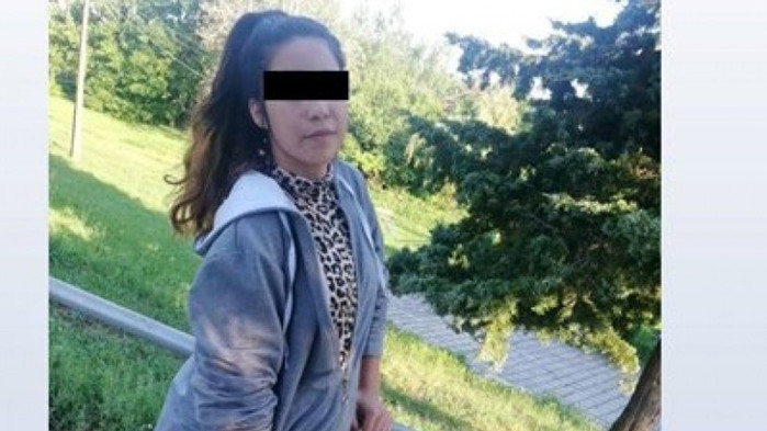 Накъсан международен паспорт е бил открит до трупа на 15-годишната Ипек от с. Росен