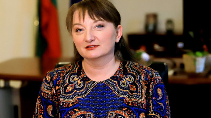 Сачева: Пари в хазната има, в дефицит са идеите, обективността и добронамереността