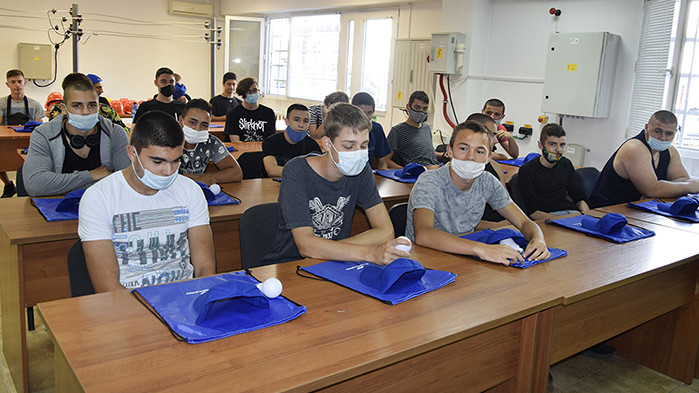 Учебният център на ЕНЕРГО-ПРО посрещна ученици от Професионалната гимназия по електротехника