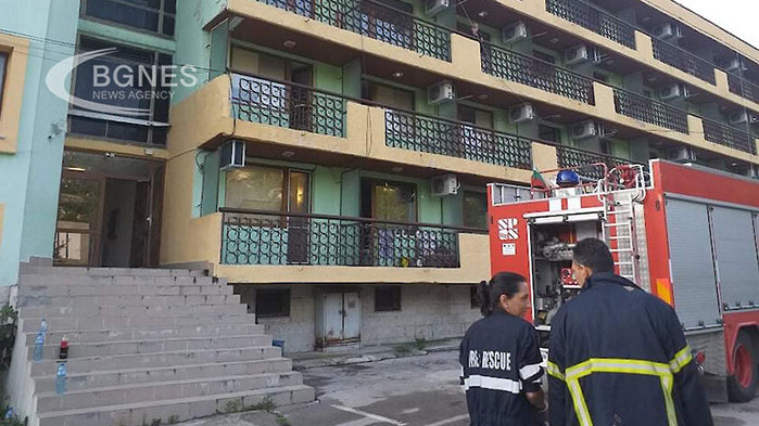 Пожар в дом за възрастни край Варна, има загинал