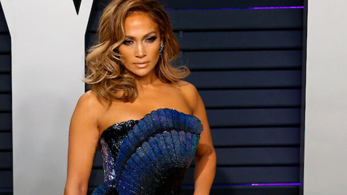 Дженифър Лопес не си дава миг почивка, след като поднови