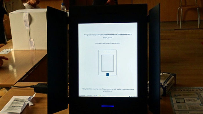 За момента 8 машини за гласуване не работят, предстои Централната