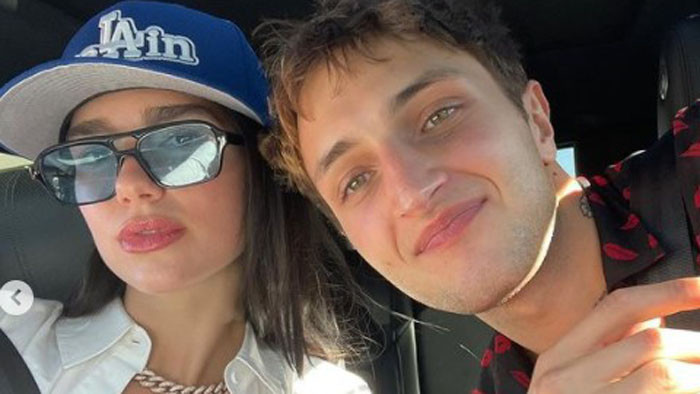 Защо Дуа Липа влиза в съда?