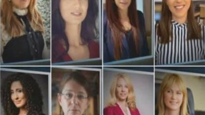 Имам цяла папка с кандидати за работа отпреди 10 години.