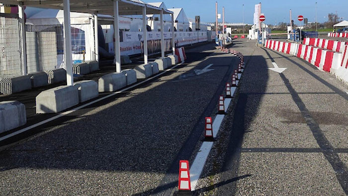 Вариантът Делта“ на коронавируса хвърля сянка и върху европейската икономика.