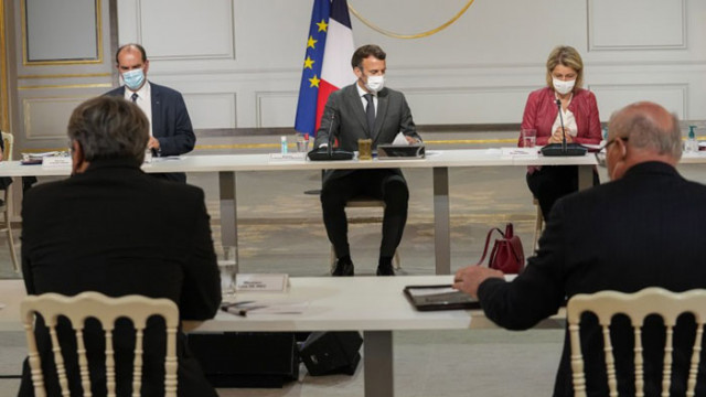 Френският президент Еманюел Макрон обяви за задължителна ваксинацията срещу COVID 19