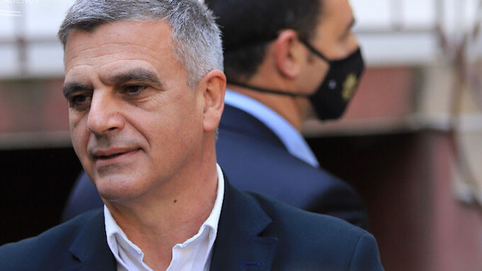 Българските граждани да следят политическия процес и да изискват много,