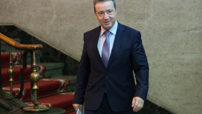 В последните дни на служебния кабинет, правосъдният министър Янаки Стоилов