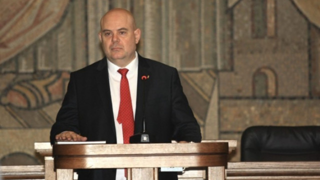 Главният прокурор Иван Гешев е поискал с писмо до ВСС