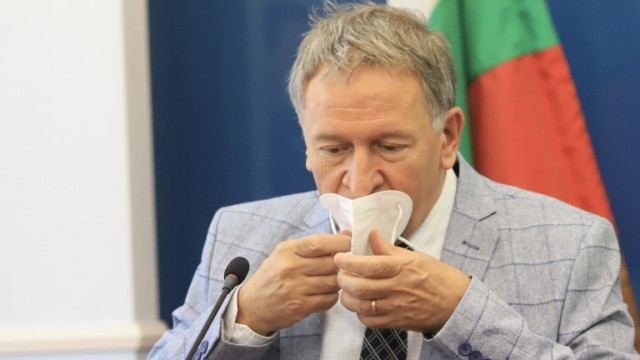 Служители на Пирогов поискаха оставката на здравния министър Стойчо Кацаров В