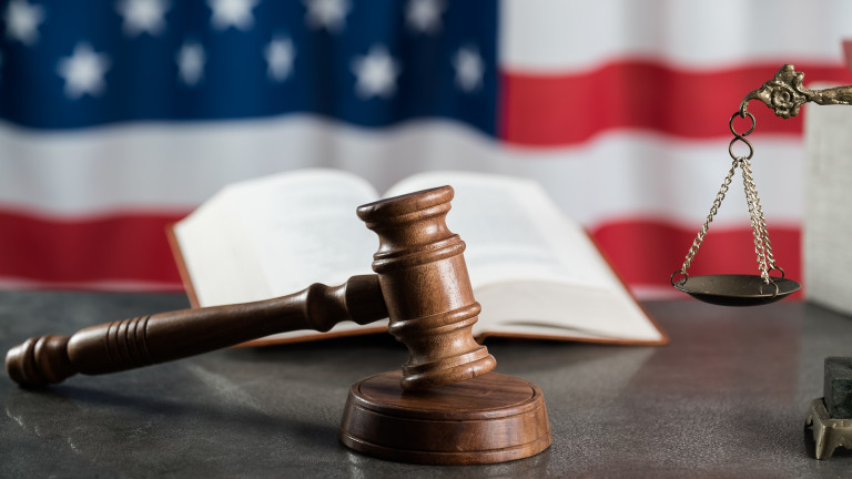 Американският федерален съдия Андрю Ханън постанови, че програмата DACA, защитаваща от