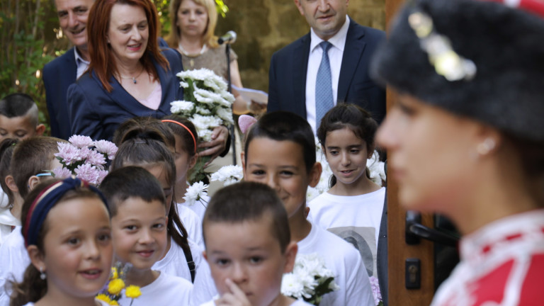 Президентът припомни за заветите на Левски в Айтос и в Стралджа