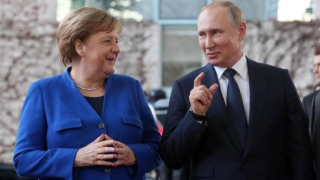 Германският канцлер Ангела Меркел е провела телефонен разговор с руския президент Владимир