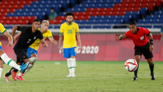 Бразилия се наложи над Германия с 4 2 в мач от