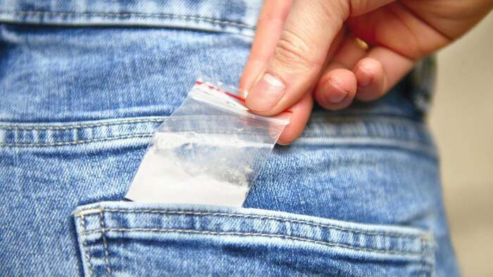 Мъж от Каменар отива на съд за държане с цел разпространение на наркотици