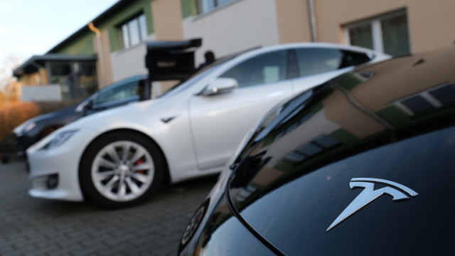 Тримесечната печалба на Tesla за първи надминава 1 милиард долара